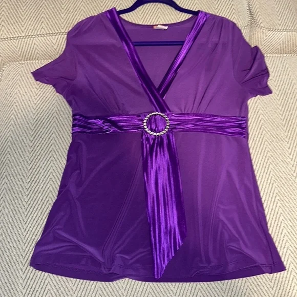 Purple blouse - Picture 1 of 2